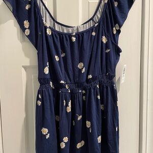 Torrid babydoll shirt. Cinched waist. Space Daisies. Super soft. Women’s 2X